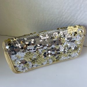 Women’s Sequin Gold/silver Double Zip Wallet 8”x 4.5”x 1.5”